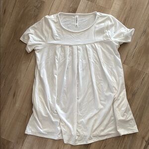 Zenana Outfitters White Pleated Blouse